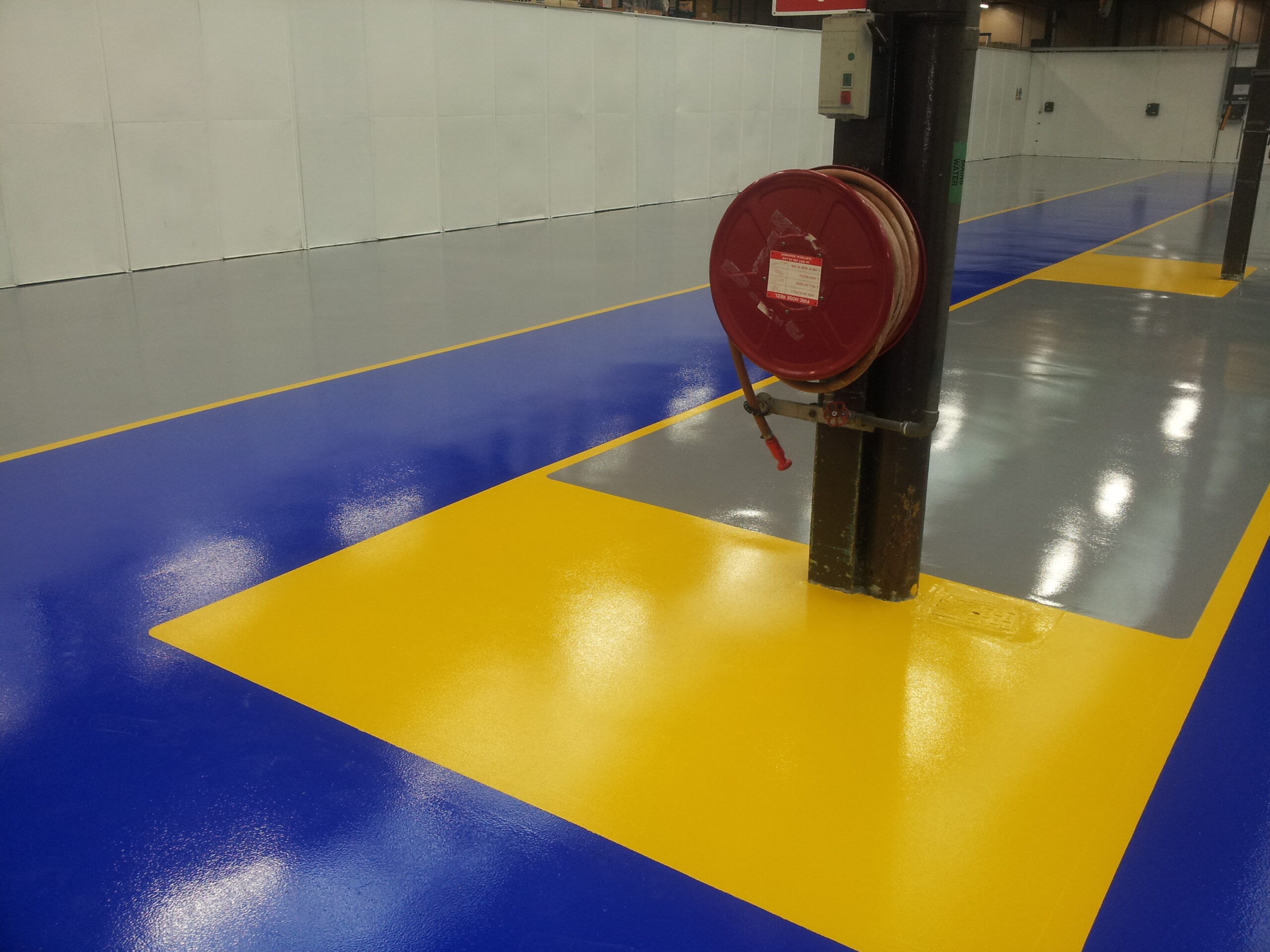 flow applied resin flooring