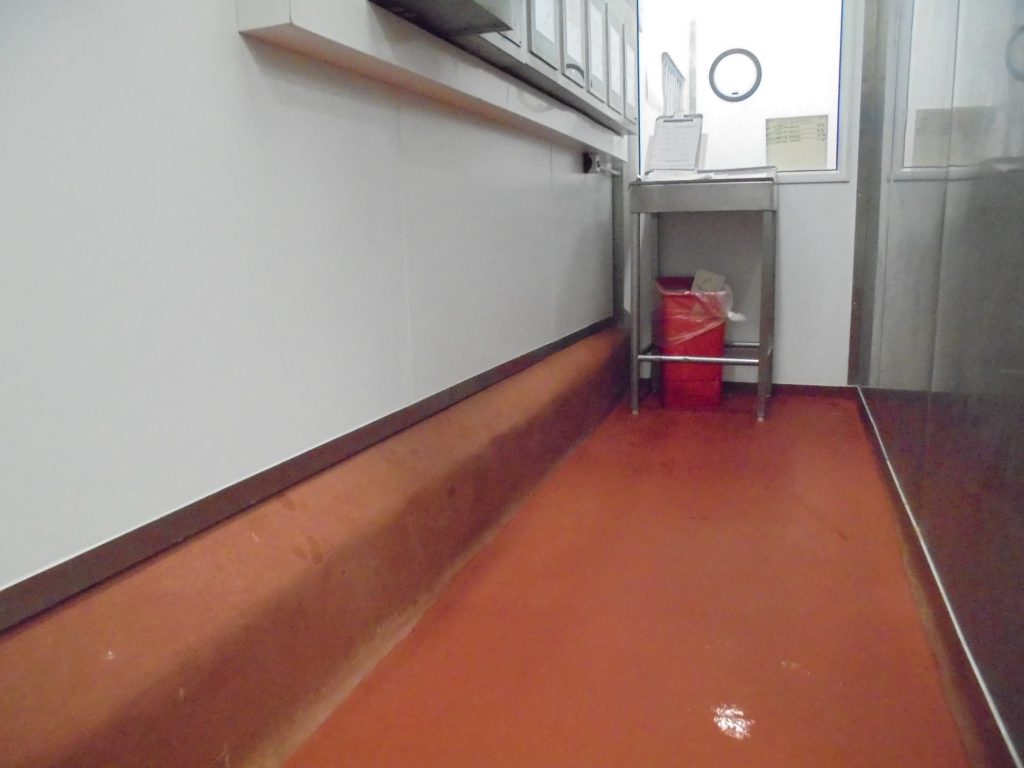 catering flooring with bin